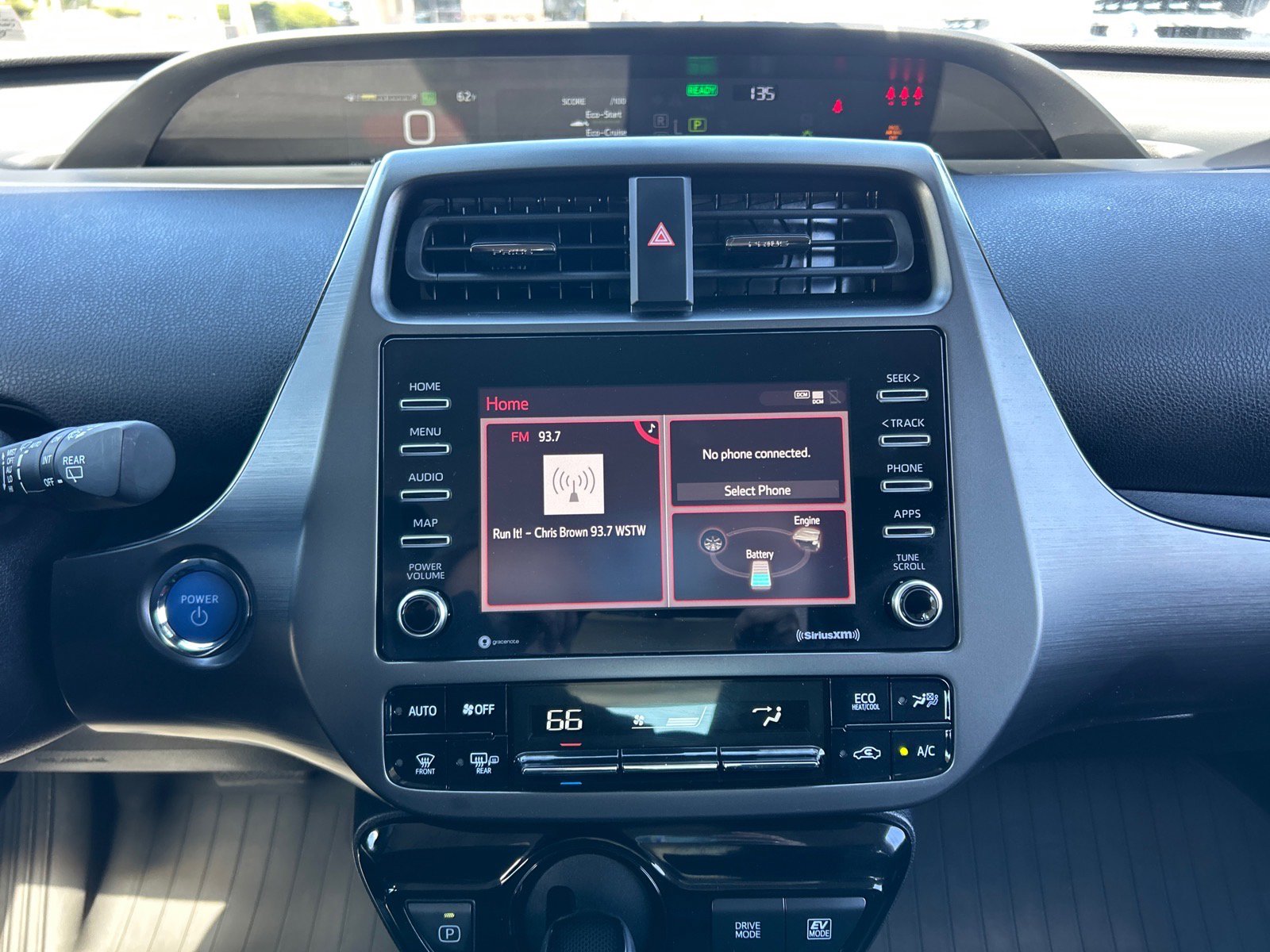 Used 2021 Toyota Prius FWD image 24