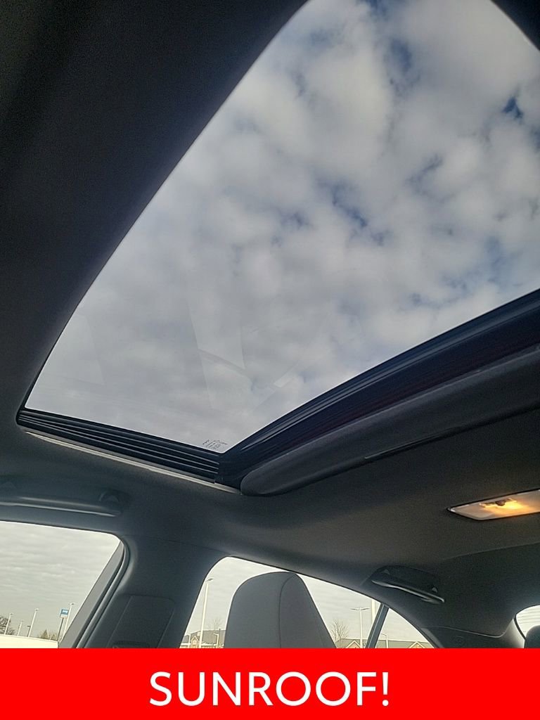 Used 2020 Toyota Corolla SE image 3