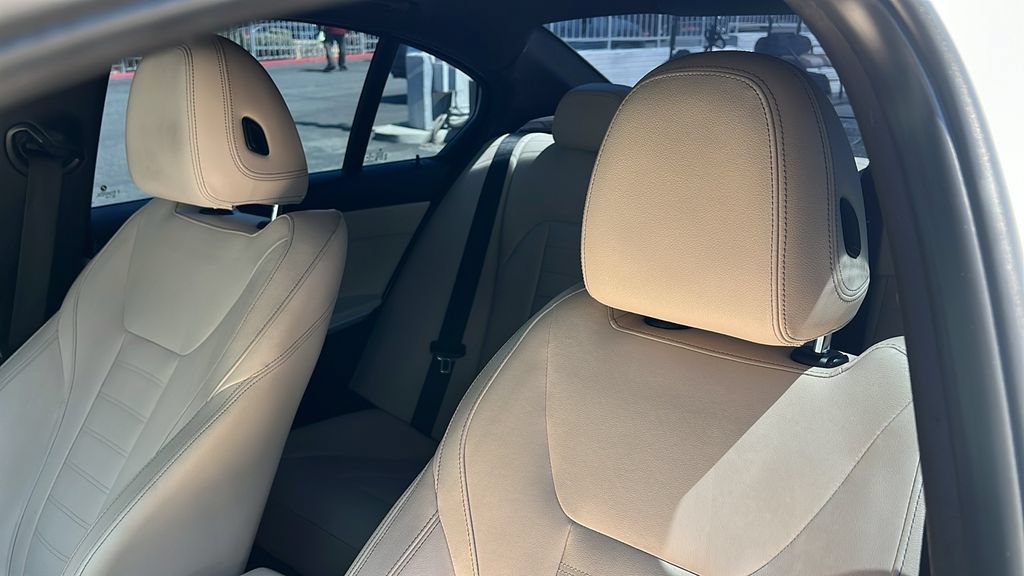 Used 2020 BMW 330i Sedan w/ Premium Package RWD image 14