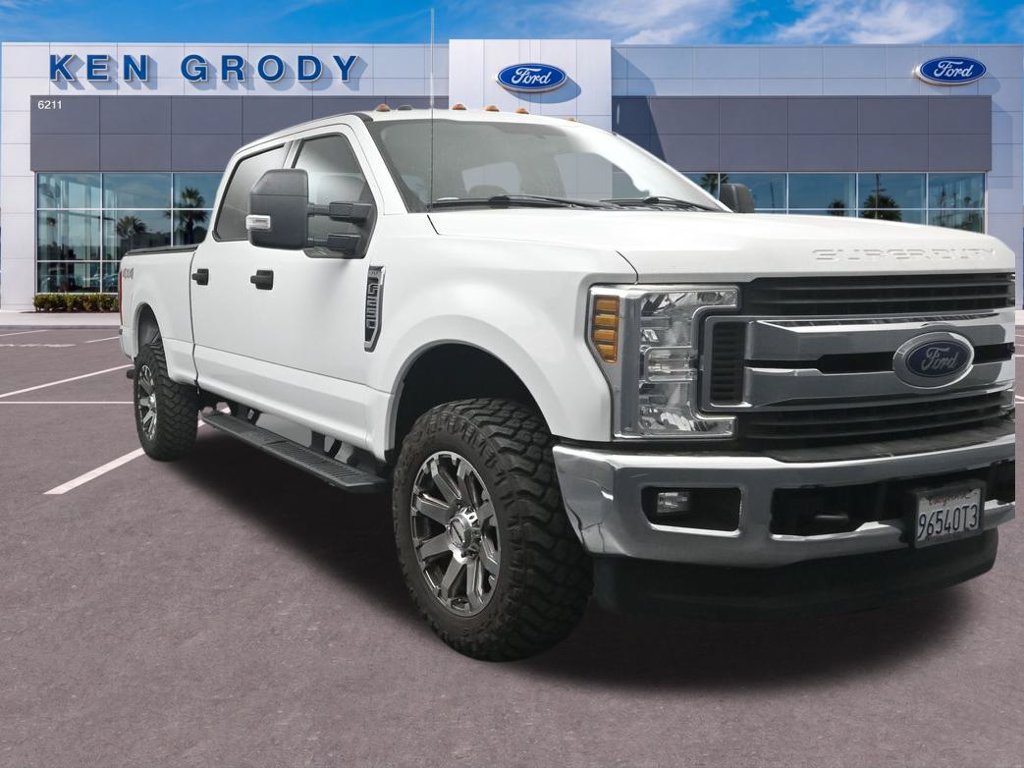 Certified 2018 Ford F250 XLT w/ XLT Value Package AWD/4WD image 20