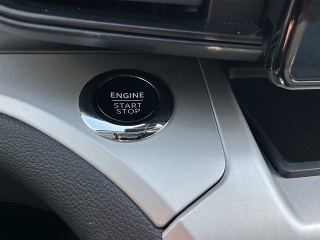 Certified 2024 Ford Explorer XLT RWD image 42