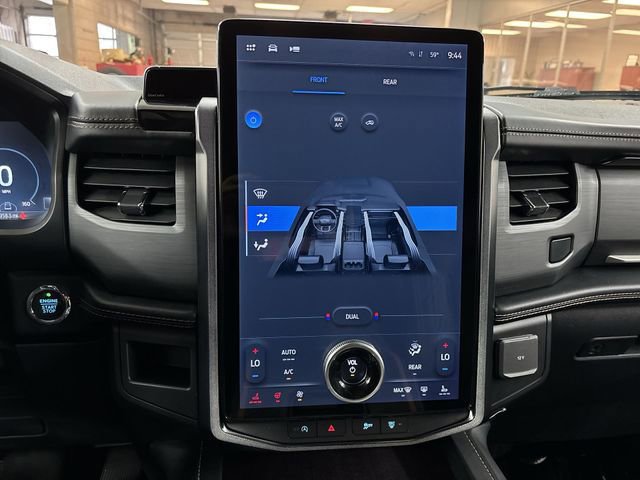 Certified 2022 Ford Expedition Platinum image 11