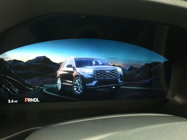 Certified 2025 Ford Explorer Active w/ Active Comfort Package AWD/4WD image 16
