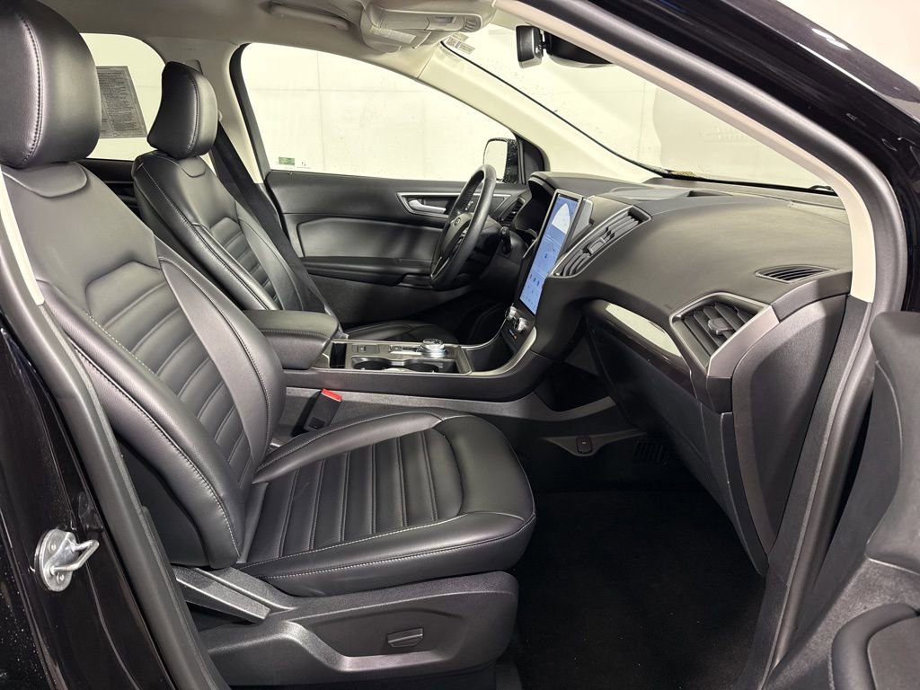 Certified 2024 Ford Edge SEL image 14