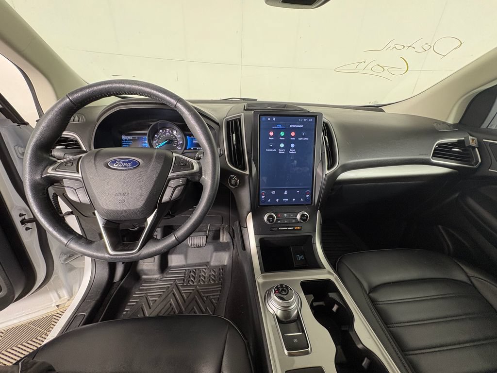Certified 2024 Ford Edge SEL AWD/4WD image 8