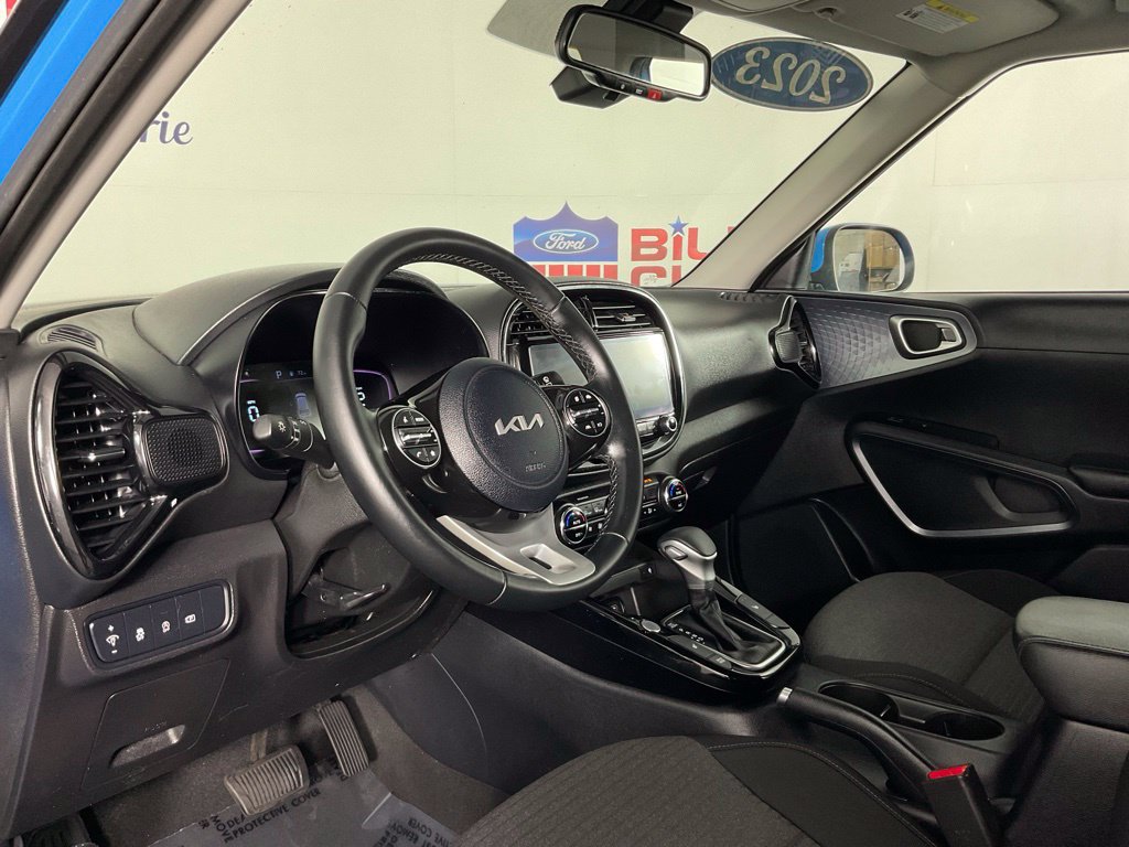 Used 2023 Kia Soul EX FWD image 13
