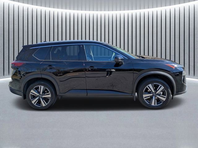 Used 2025 Nissan Rogue SL w/ SL Premium Package image 5