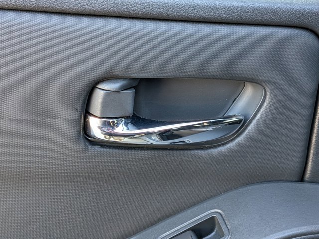 Used 2023 Nissan Frontier PRO-4X w/ Pro-4X Premium Package image 30