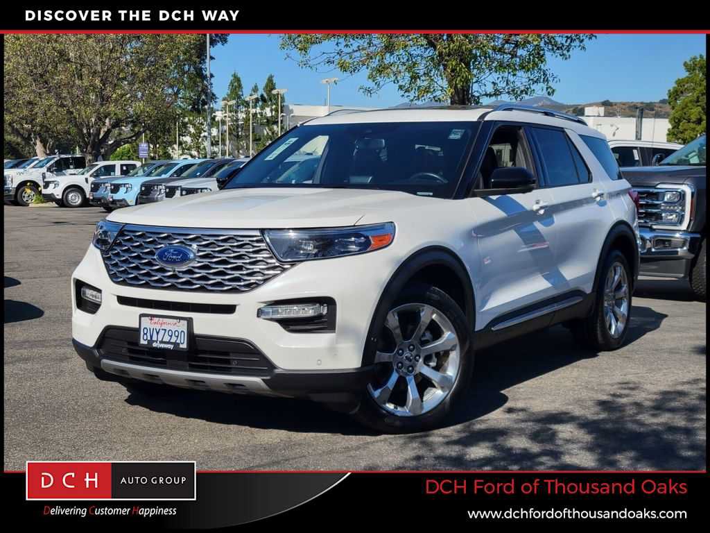 Certified 2020 Ford Explorer Platinum w/ Premium Technology Package AWD/4WD image 1
