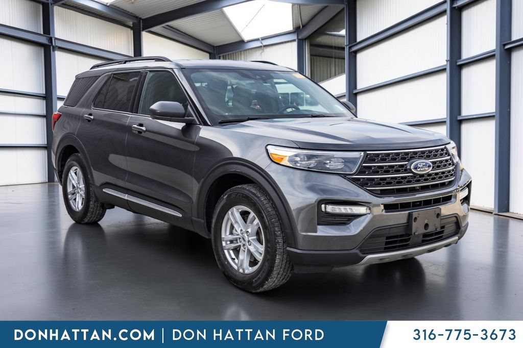 Certified 2020 Ford Explorer XLT w/ Equipment Group 202A AWD/4WD image 29