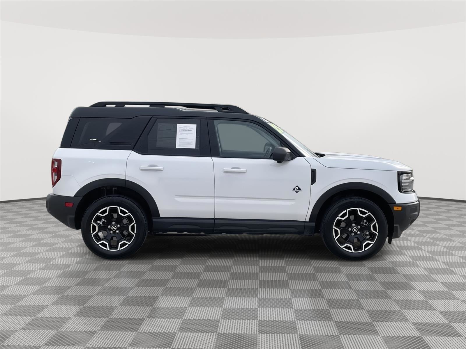 Certified 2025 Ford Bronco Sport Outer Banks w/ Outer Banks Tech Package+ AWD/4WD image 6