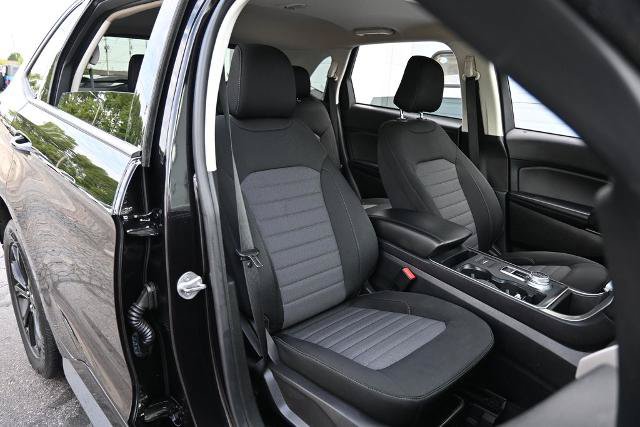 Certified 2023 Ford Edge SE w/ Black Appearance Package AWD/4WD image 22