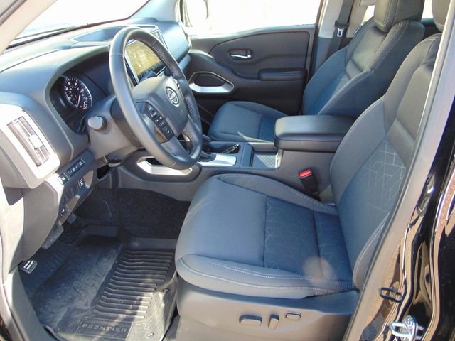 Used 2025 Nissan Frontier SV w/ SV Convenience Package AWD/4WD image 10