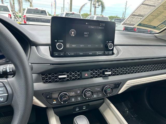 Used 2025 Honda Accord SE image 29