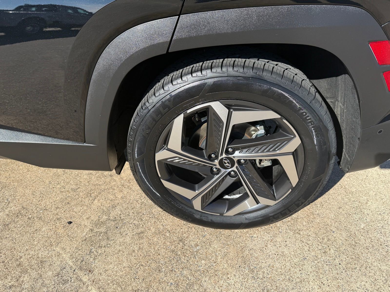 Used 2024 Hyundai Tucson Limited image 8