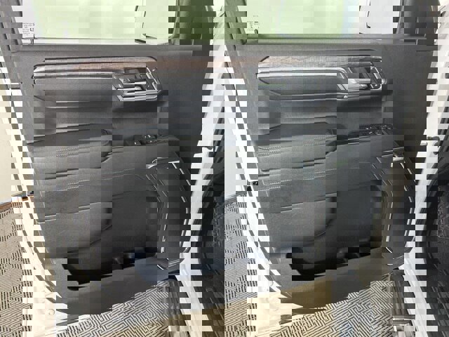 Used 2024 Chevrolet Silverado 1500 LTZ image 9