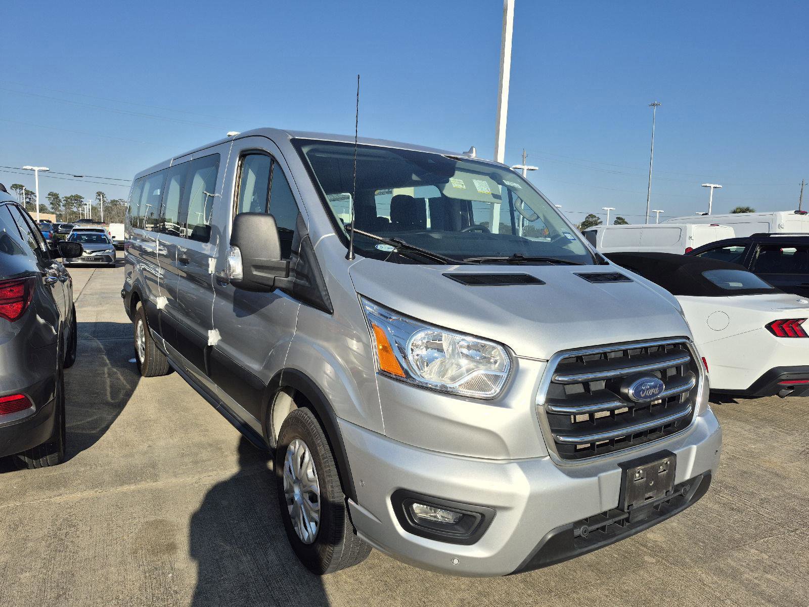 Certified 2020 Ford Transit 350 XLT image 4