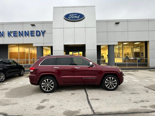Used 2017 Jeep Grand Cherokee Overland w/ Jeep Active Safety Group image 18