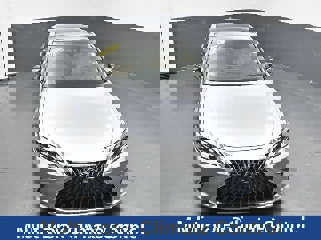 Used 2022 Lexus ES 350 Ultra Luxury w/ Accessory Package FWD image 19