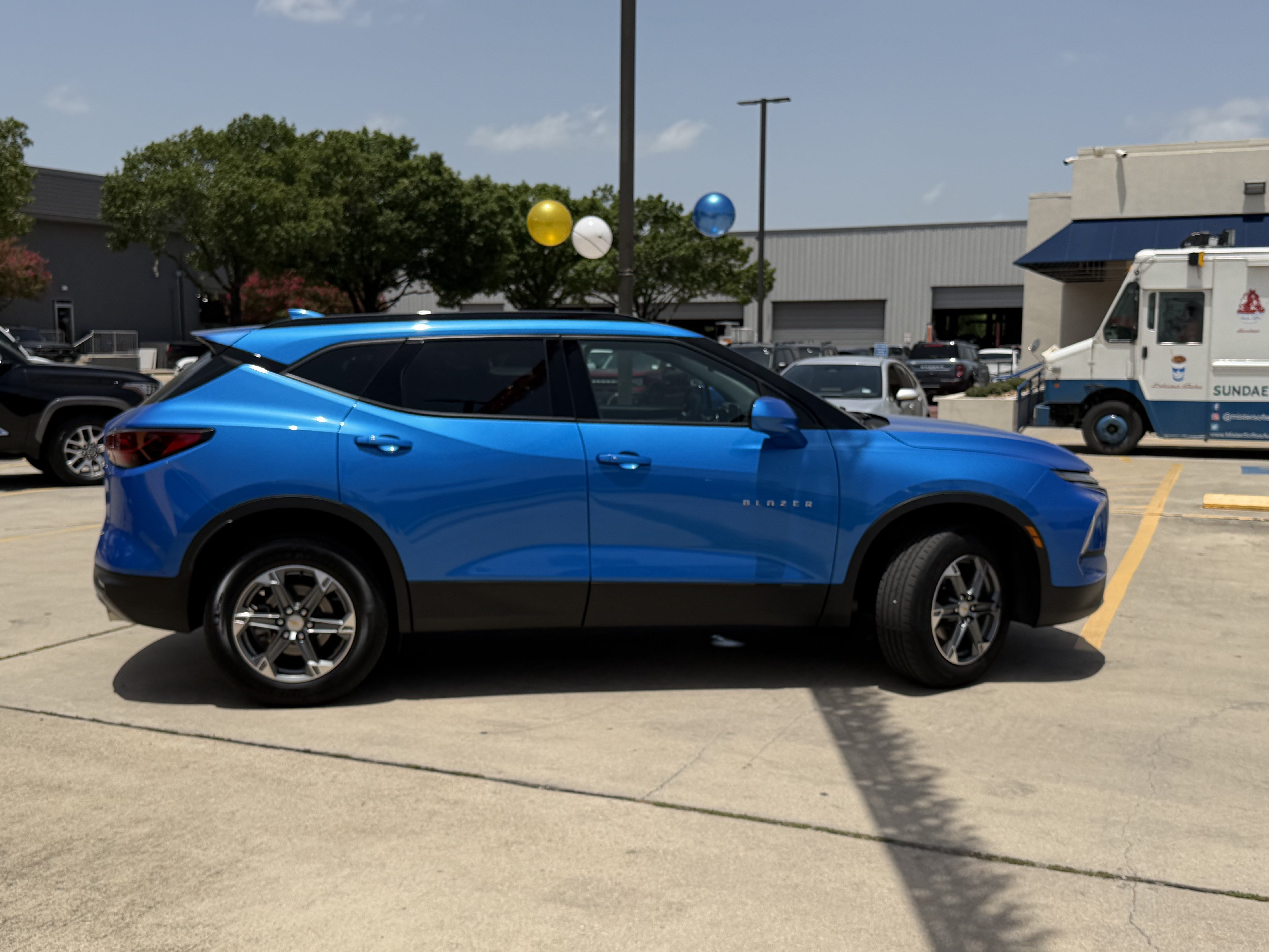 Used 2024 Chevrolet Blazer LT w/ Convenience Package FWD image 4