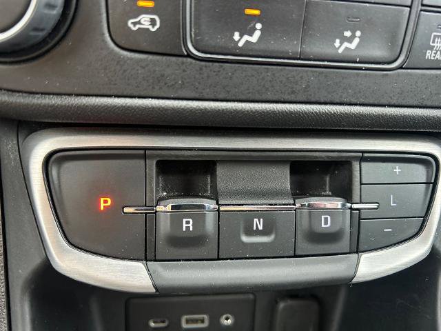 Used 2024 GMC Terrain SLE AWD/4WD image 30