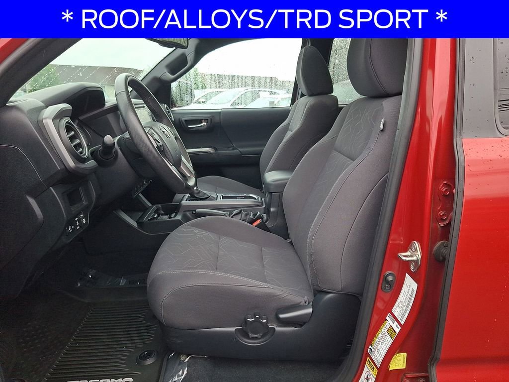 Used 2017 Toyota Tacoma TRD Sport AWD/4WD image 13