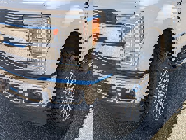 Certified 2019 Ford F350 Lariat w/ Lariat Ultimate Package image 10