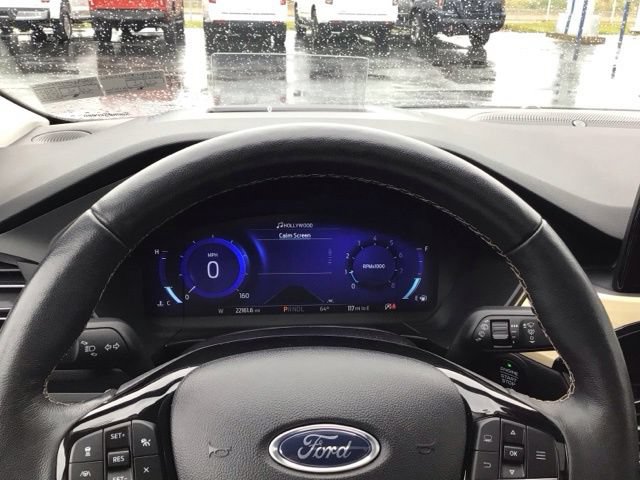 Certified 2022 Ford Escape Titanium w/ Titanium Elite Package AWD/4WD image 12