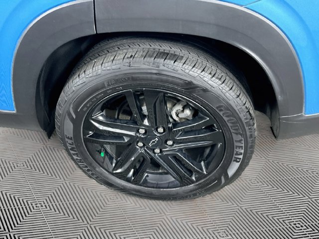 Used 2025 Chevrolet Trax ACTIV w/ Driver Confidence Package FWD image 35