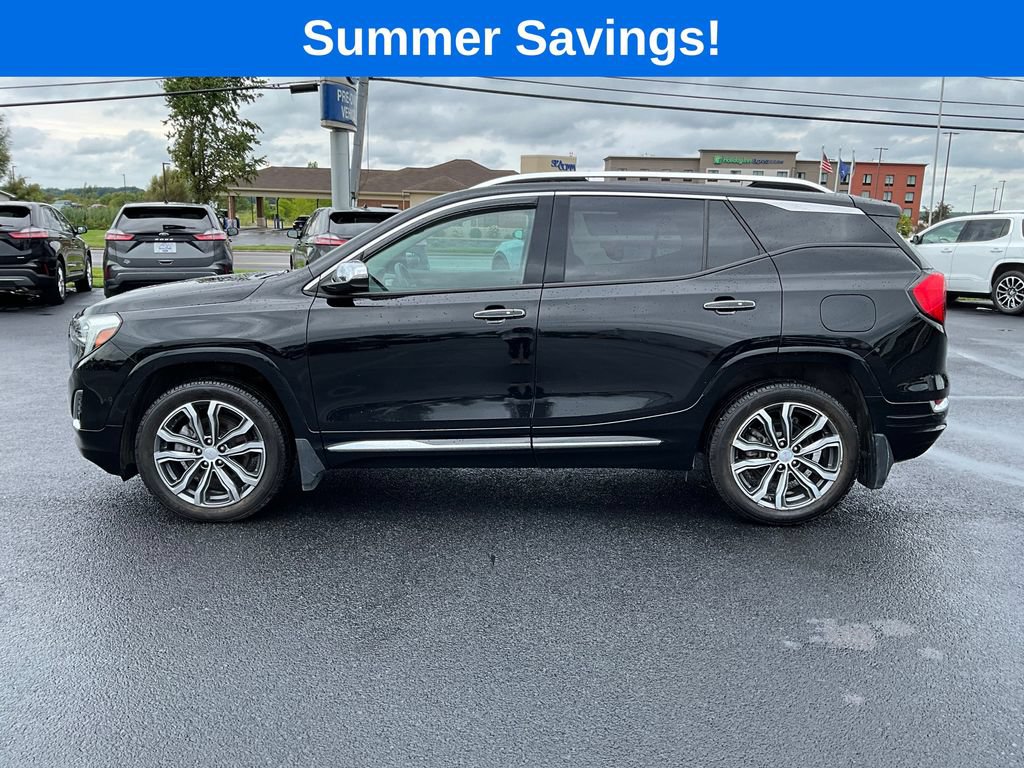 Used 2018 GMC Terrain Denali w/ Advanced Safety Package AWD/4WD image 4