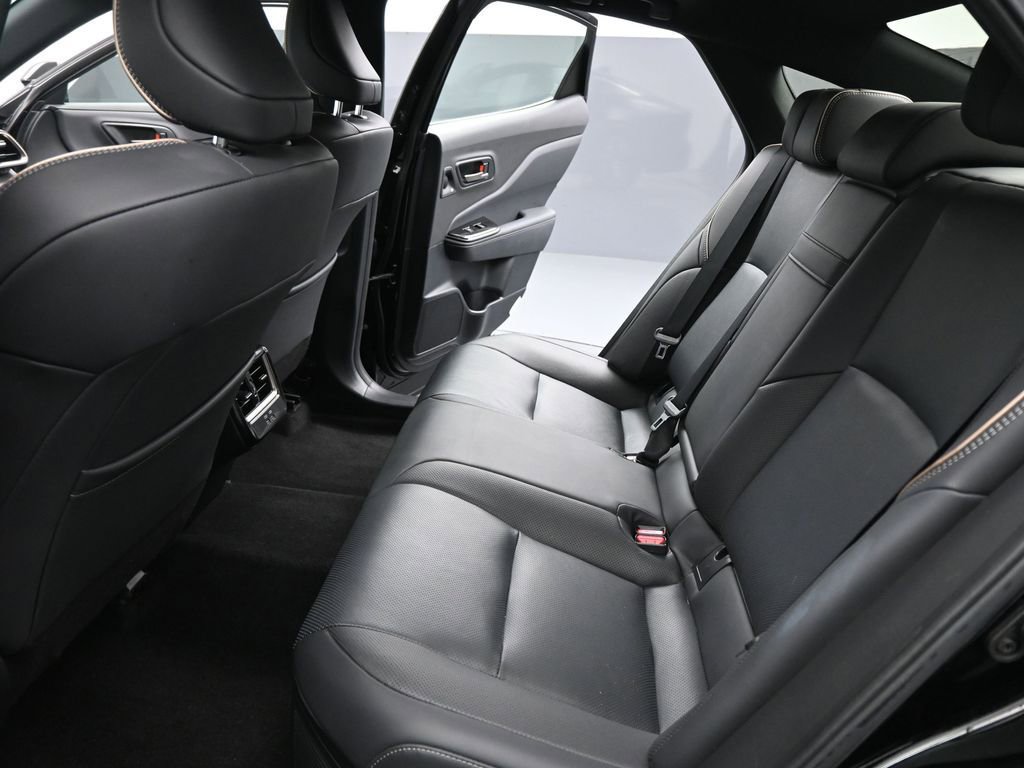 Used 2024 Toyota Crown Limited image 16