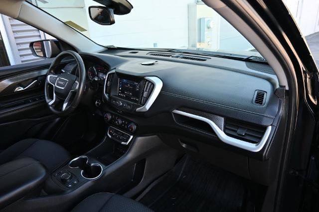 Used 2022 GMC Terrain SLE w/ Driver Convenience Package AWD/4WD image 21