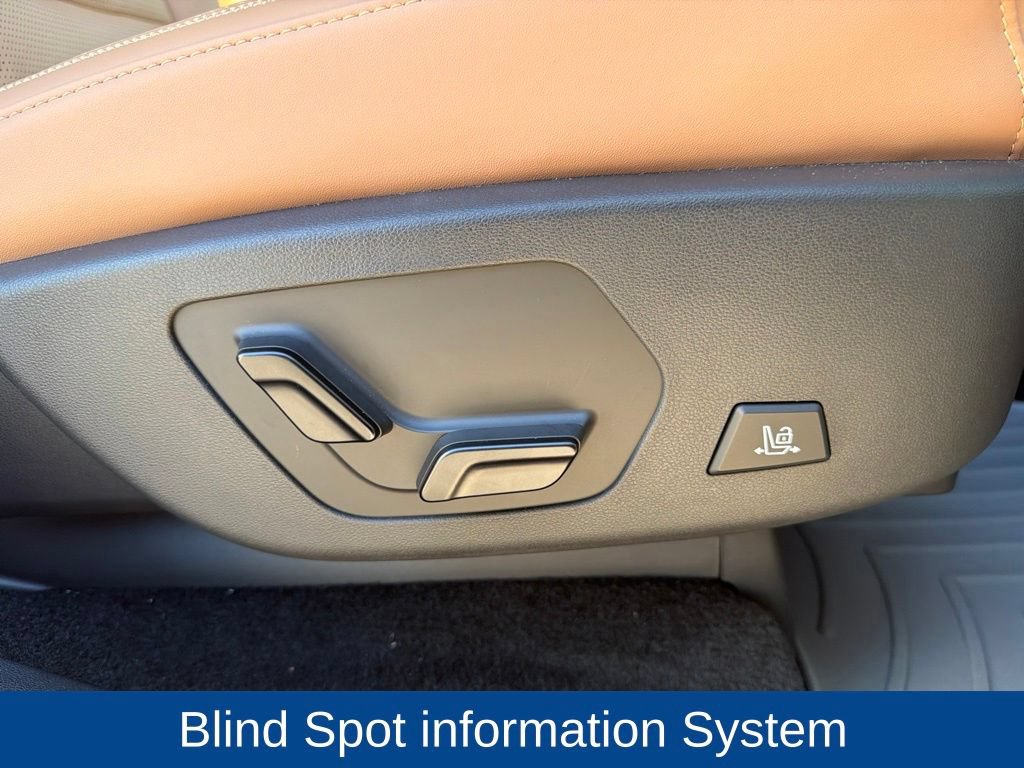 Used 2026 Hyundai Santa Fe Calligraphy FWD image 17