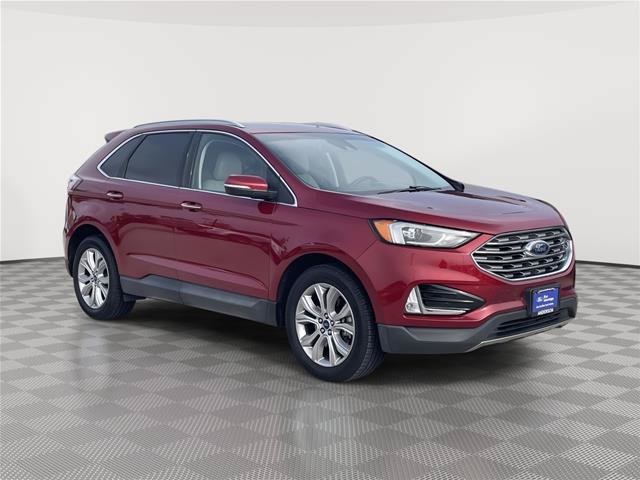 Certified 2019 Ford Edge Titanium w/ Cold Weather Package AWD/4WD image 5