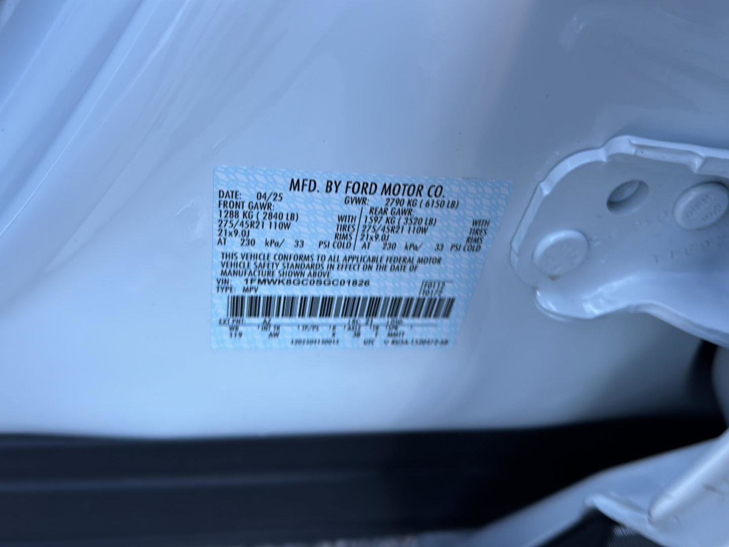 Certified 2025 Ford Explorer ST w/ Sun And Sound Package image 33