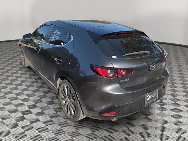 Used 2020 MAZDA MAZDA3 Hatchback image 2
