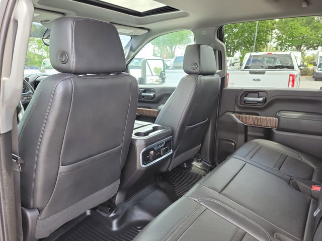 Used 2022 GMC Sierra 3500 Denali w/ Denali Ultimate Package AWD/4WD image 13