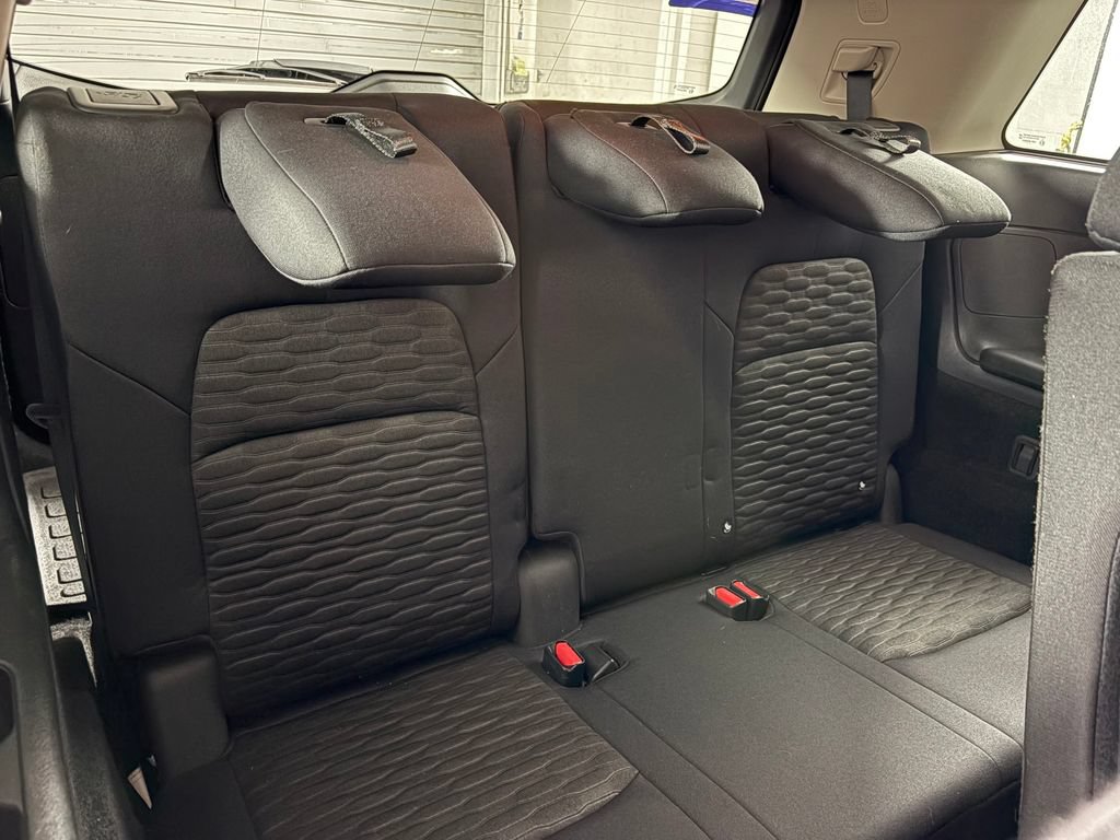 Used 2023 Nissan Pathfinder SV AWD/4WD image 33