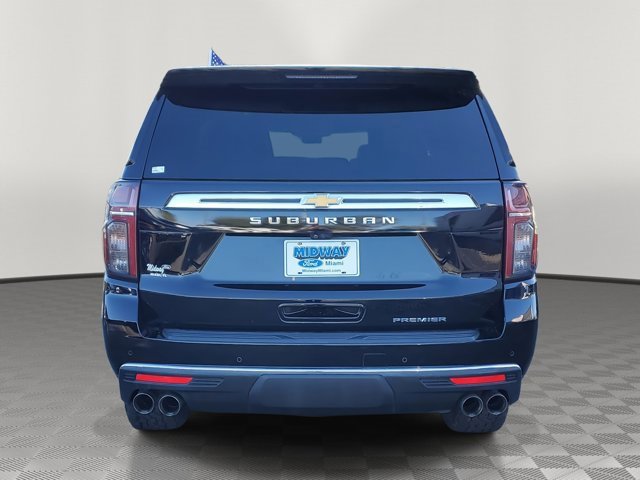 Used 2023 Chevrolet Suburban Premier image 3