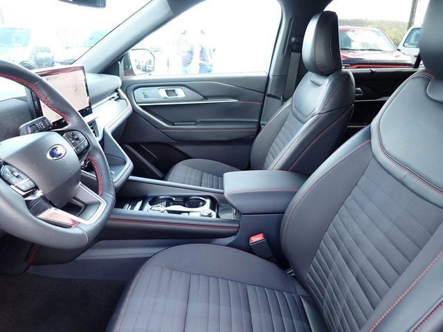 Certified 2025 Ford Explorer ST-Line w/ Premium Package image 17
