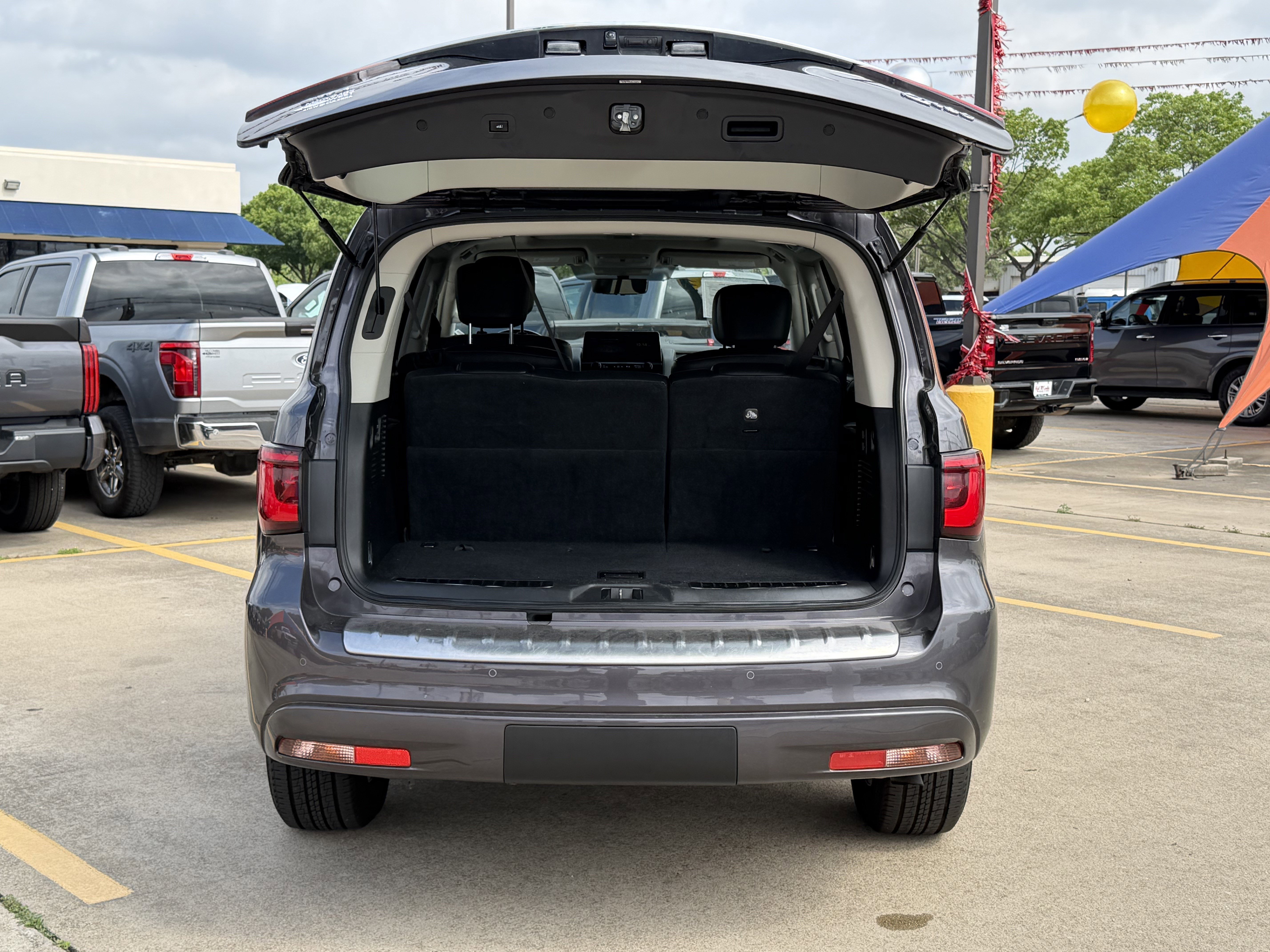 Used 2024 INFINITI QX80 Luxe image 12