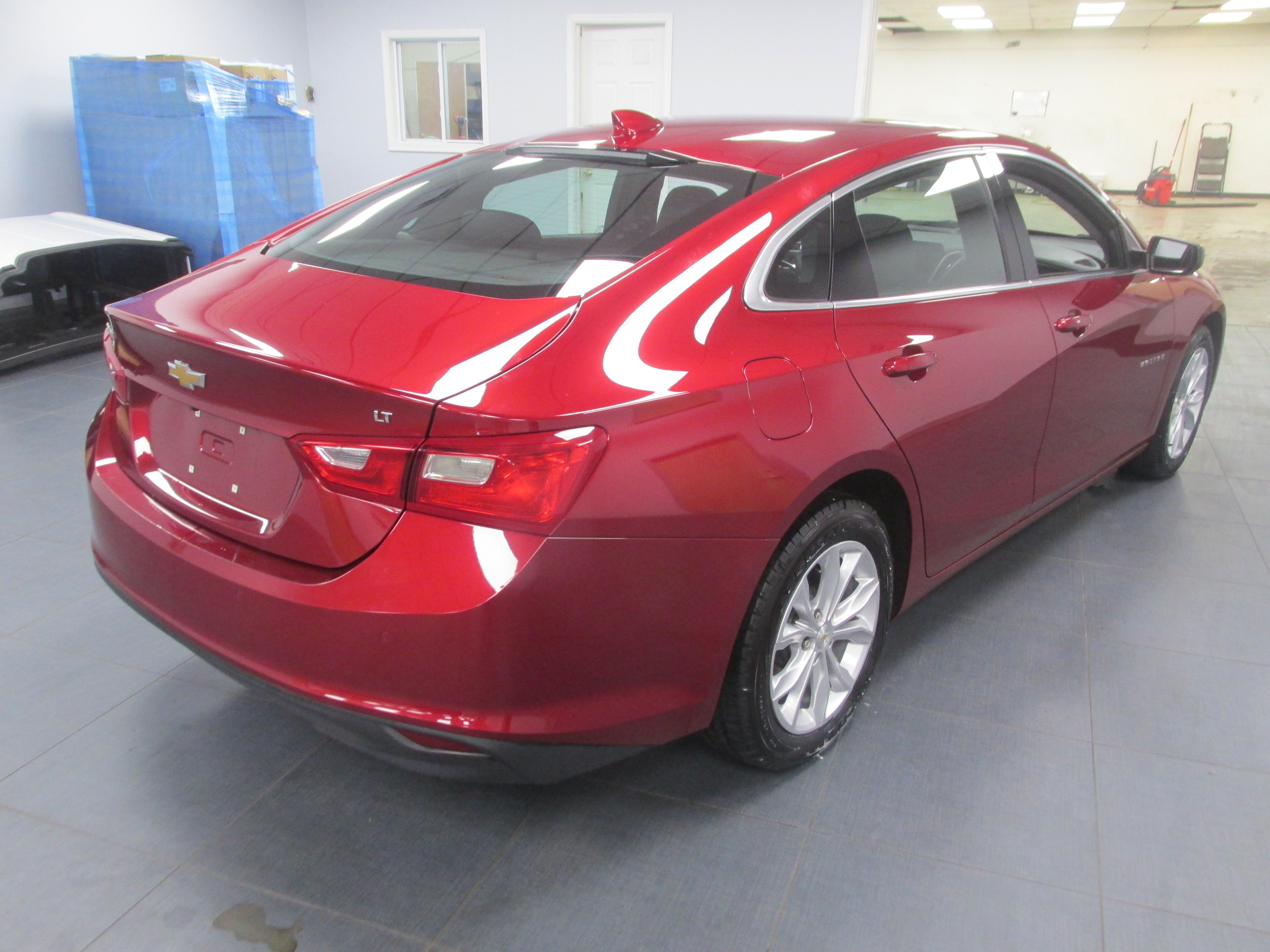 Used 2025 Chevrolet Malibu LT FWD image 5