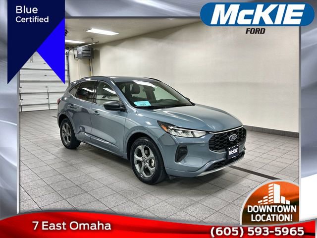 Certified 2023 Ford Escape ST-Line AWD/4WD image 1