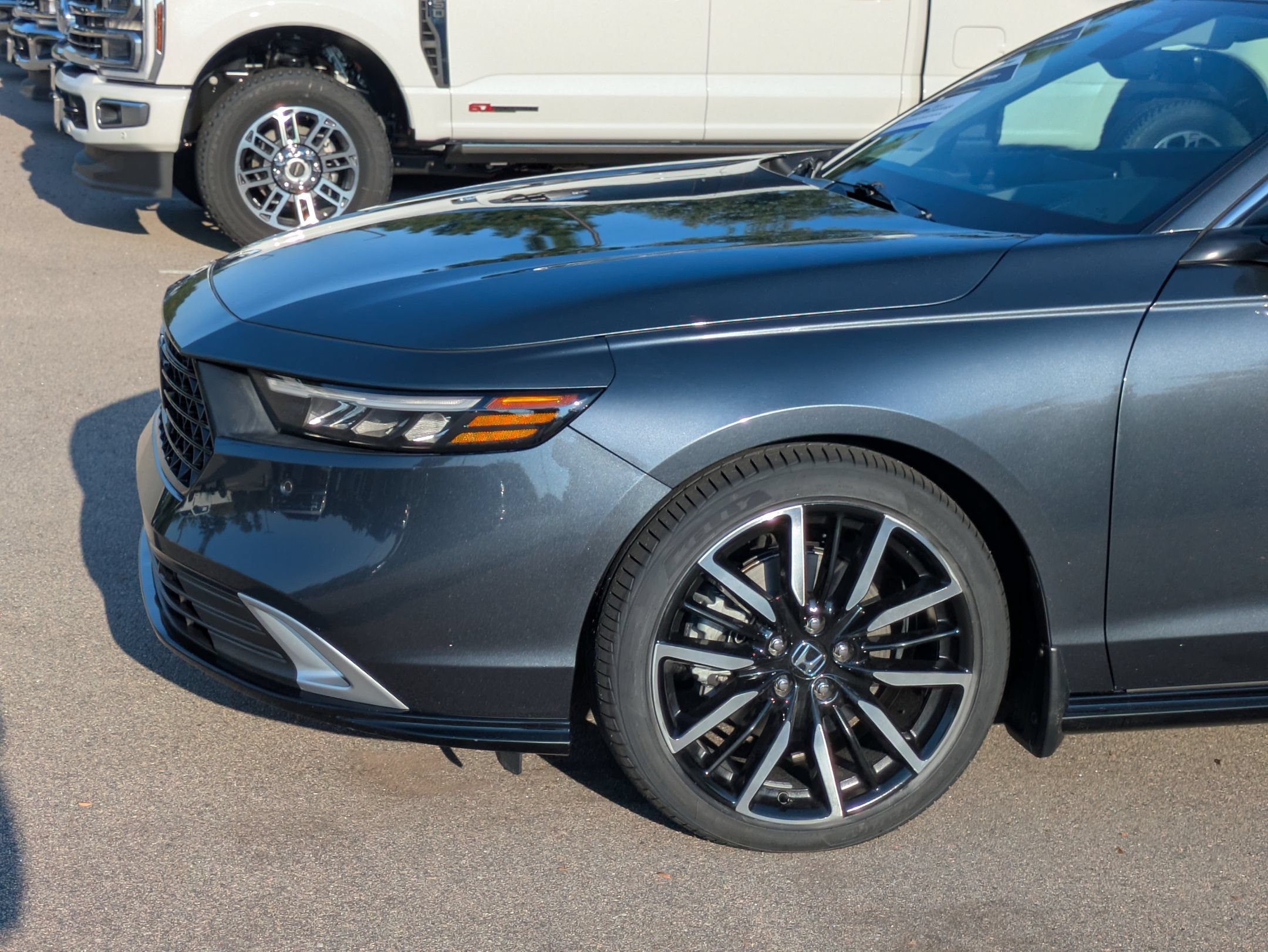 Used 2024 Honda Accord Touring image 11