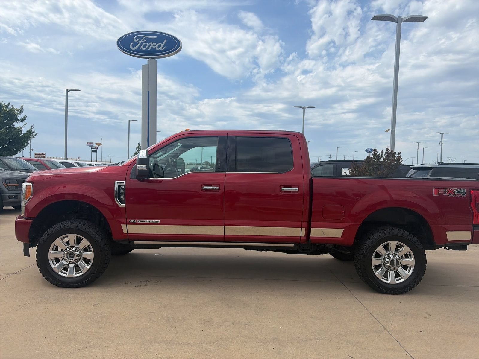 Certified 2019 Ford F250 Platinum w/ Platinum Ultimate Package AWD/4WD image 2