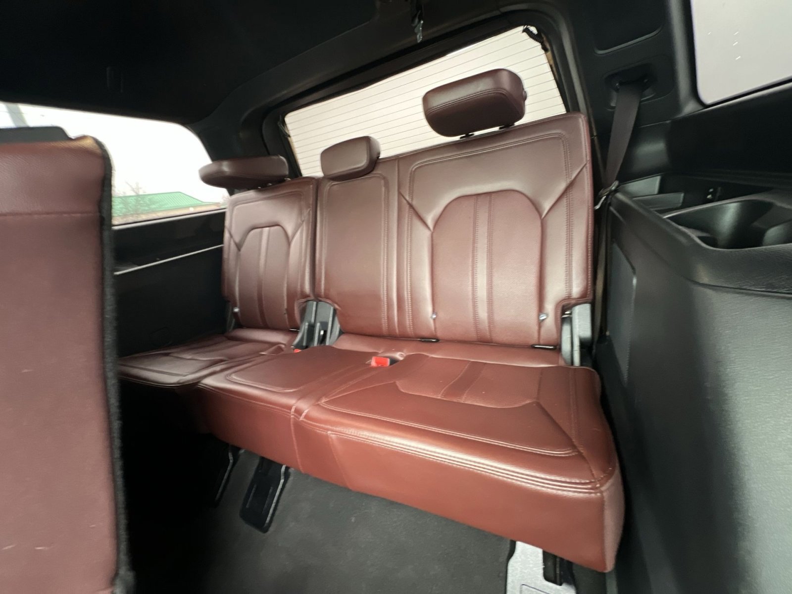 Certified 2024 Ford Expedition Limited image 26