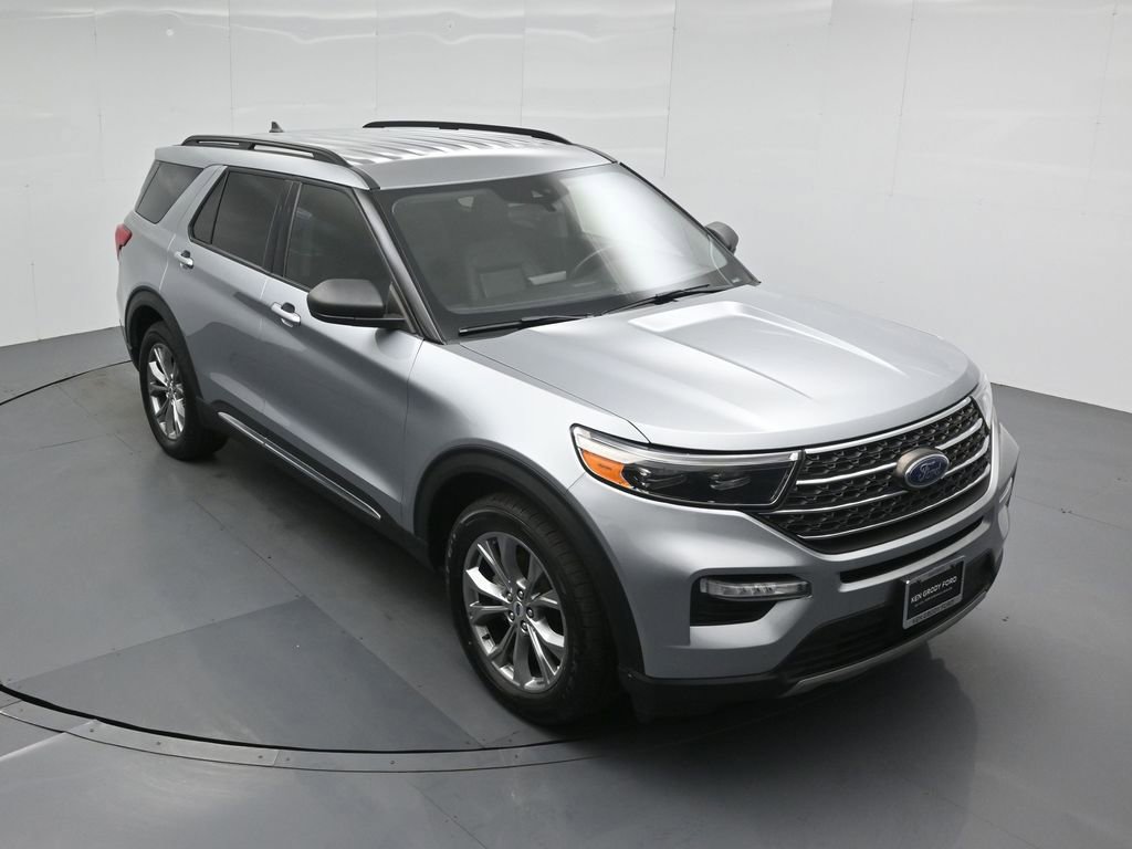 Certified 2022 Ford Explorer XLT w/ Equipment Group 202A image 41