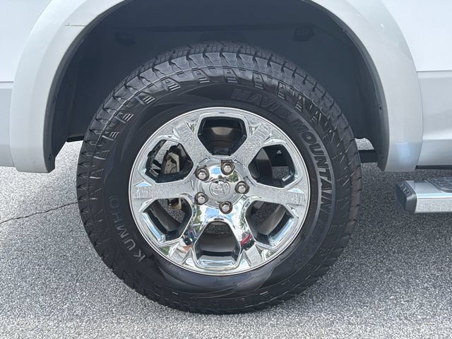 Used 2018 RAM 1500 Laramie w/ Convenience Group AWD/4WD image 19