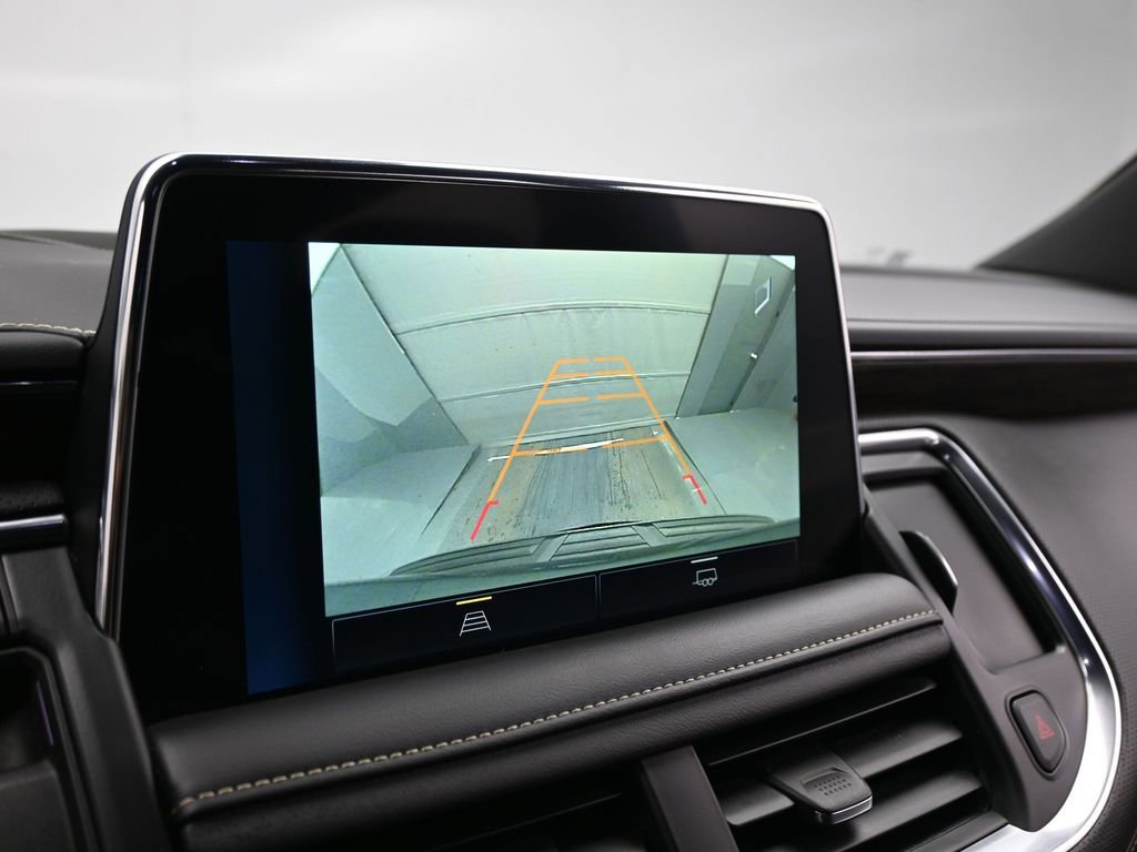 Used 2023 Chevrolet Suburban Premier image 14