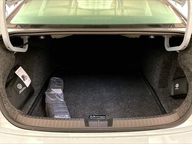 Used 2025 Volkswagen Jetta GLI Autobahn FWD image 33
